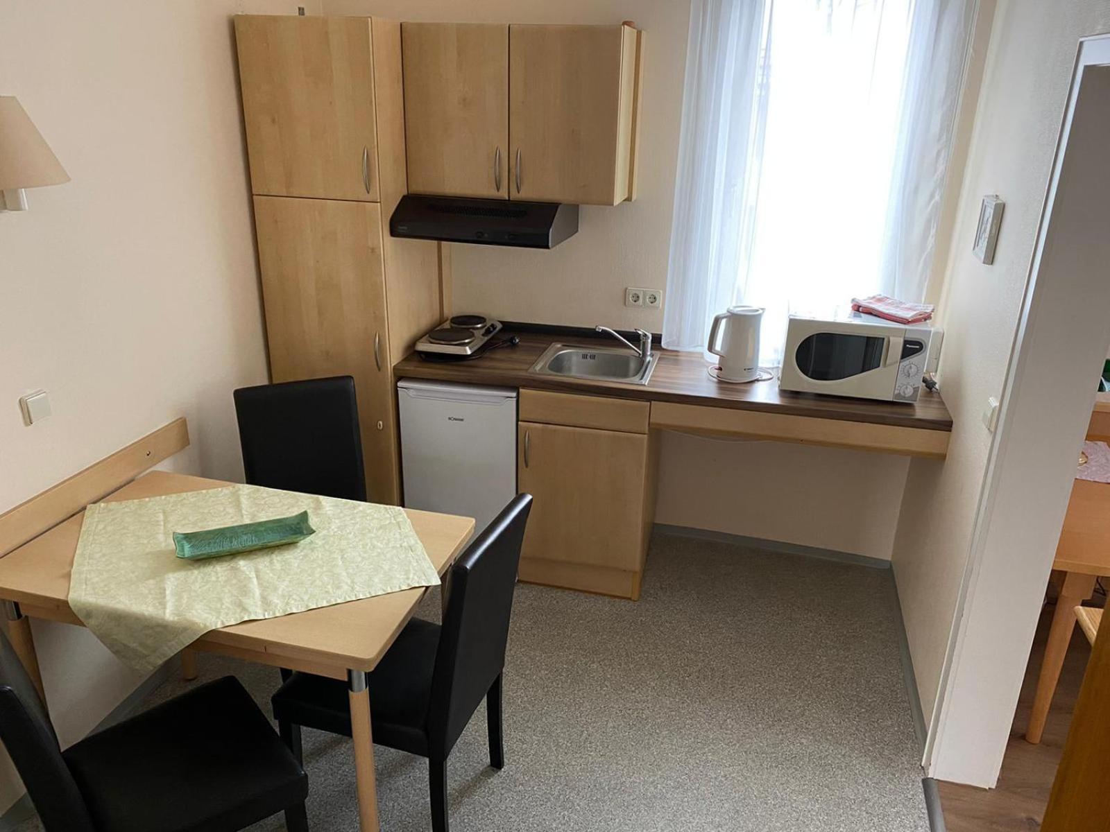 Gaestehaus Kuehnle Bad Wildbad Ruang foto